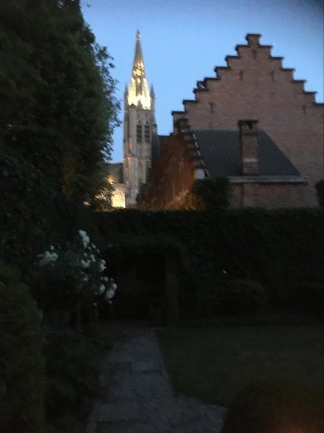 예페르 De Gelaarsde Kat B&B 외부 사진